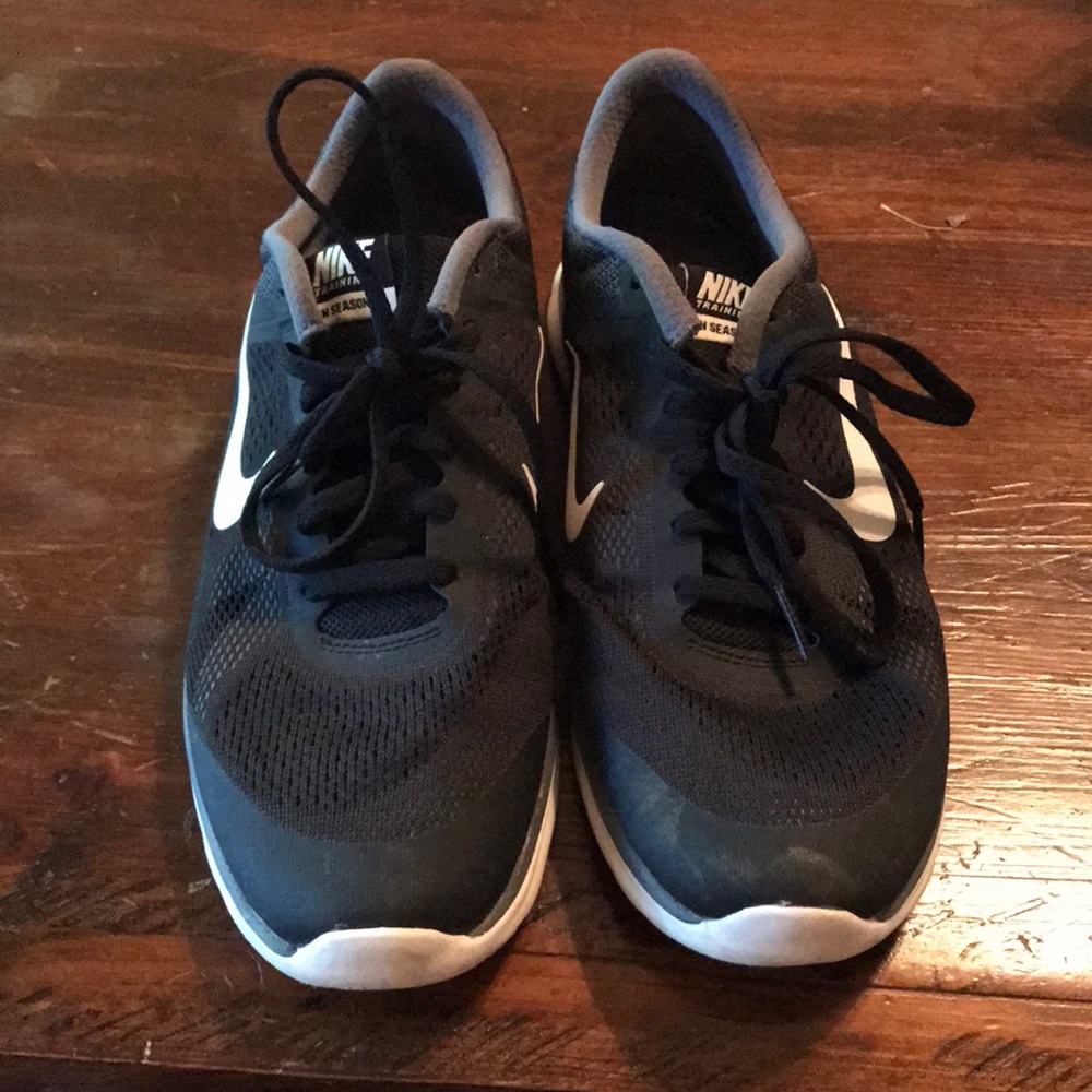 🖤Nike Training In season sneakers🖤